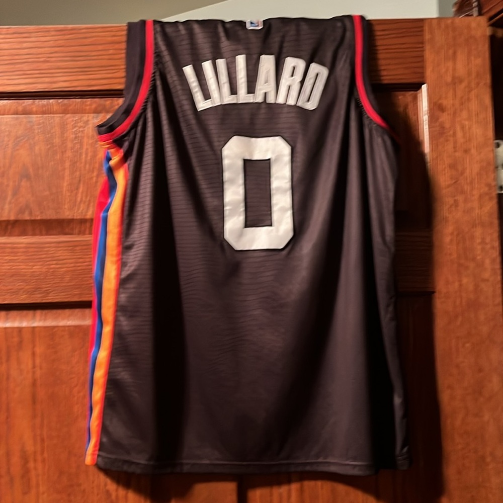 Closet full tryna get rid of it - Picture 3 of 3